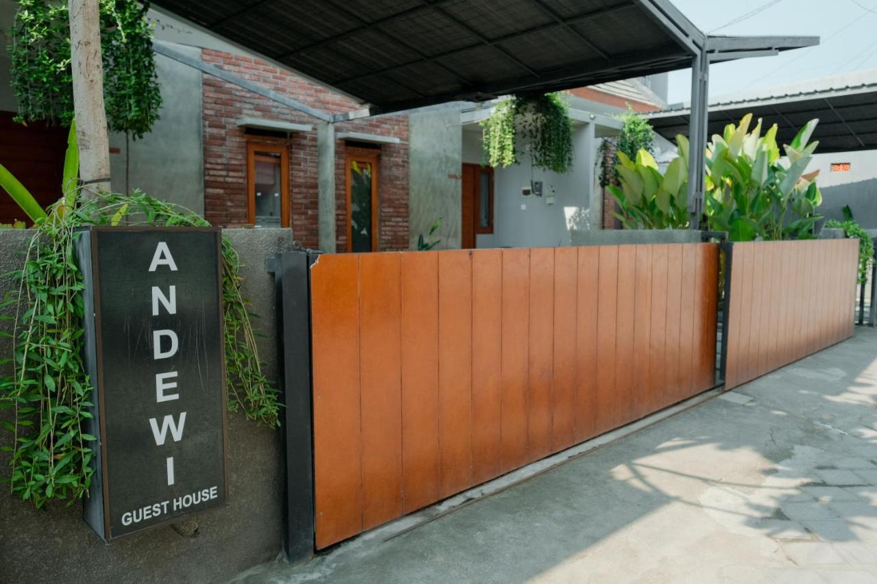 Andewi Guest House Denpasar Redpartner - Minimum Stay 30 Nights سانور المظهر الخارجي الصورة