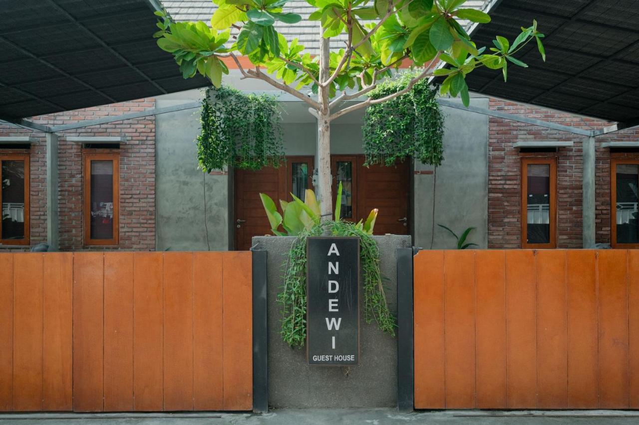Andewi Guest House Denpasar Redpartner - Minimum Stay 30 Nights سانور المظهر الخارجي الصورة