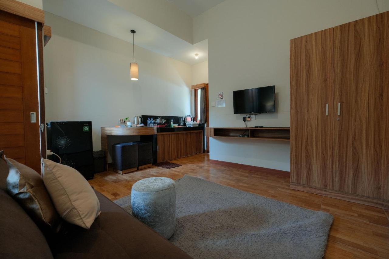 Andewi Guest House Denpasar Redpartner - Minimum Stay 30 Nights سانور المظهر الخارجي الصورة